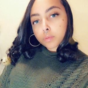 Meet your Posher, Lizz